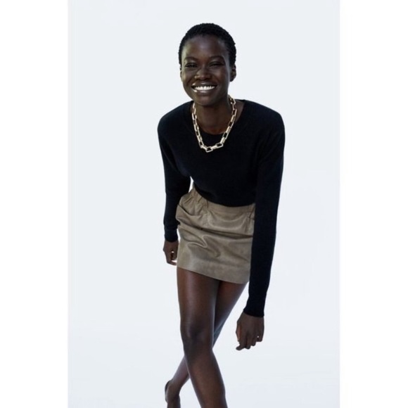 Zara Faux Leather Mini Skirt - Picture 2 of 7